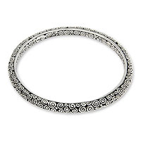 Geometric Abstract V Shaped Pattern Bold Cuff Bracelet - Silver