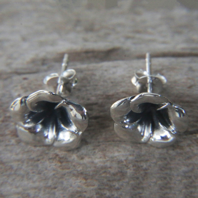 Sterling silver flower earrings, 'Silver Allamanda' - Floral Sterling Silver Stud Earrings