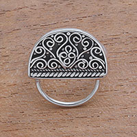 Sterling silver cocktail ring, 'Buleleng Beauty' - Swirl Motif Sterling Silver Cocktail Ring from Bali