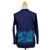 Batikbluse aus Baumwolle - Blaue Baumwollbluse mit handbemaltem Batik-Design