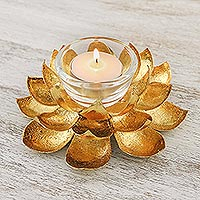 Portavelas de acero, 'Gleaming Lotus' - Portavelas de acero con forma de loto de Tailandia
