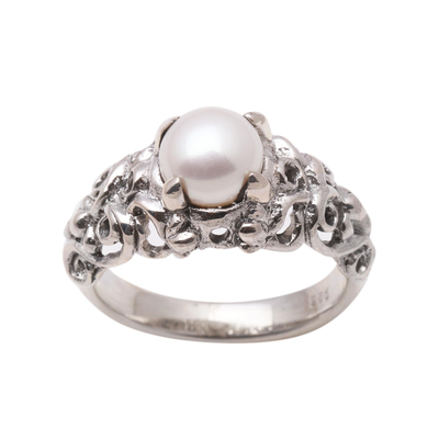 Pearl cocktail solitaire ring, 'Majesty' - Hand Made Sterling Silver and Pearl Ring