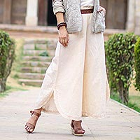 Pantalones de pierna ancha de mezcla de algodón y lino, 'Lucknow Dreams' - Pantalones de pierna ancha de mezcla de algodón y lino en pergamino