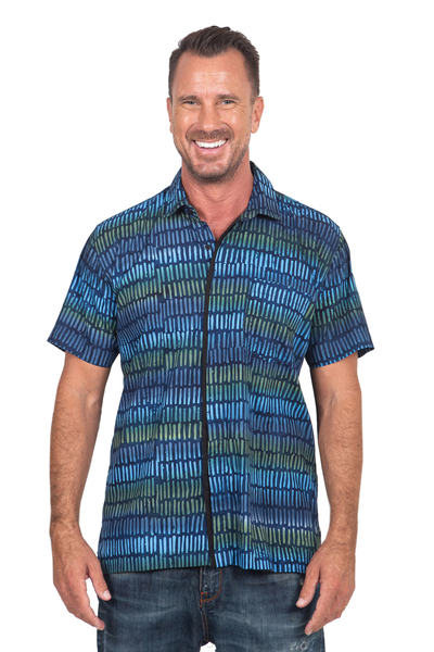 Herren-Batikhemd aus Baumwolle - Blaues Button-Down-Hemd für Herren aus Baumwolle mit handgestempeltem Batikmuster
