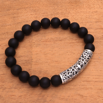 Men's onyx pendant bracelet, 'Matte Vine Arch' - Men's Onyx Beaded Pendant Bracelet in Matte from Bali
