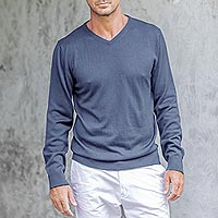 Men's cotton blend pullover, 'Warm Adventure in Indigo' - Men's V-Neck Cotton Blend Pullover in Indigo from Peru