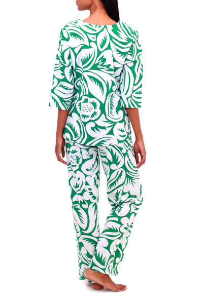Pyjama aus Baumwolle - Baumwollpyjama mit Blumenmotiv in Smaragd aus Bali