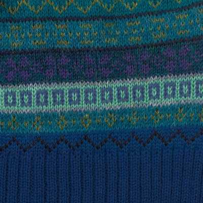 Strickmütze aus 100 % Alpaka, „Inca Skies“ – Blau- und Grüntöne. Strickmütze aus 100 % Alpaka mit Quaste