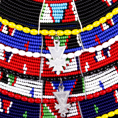 Breite Halskette mit Perlenkragen, „Olkiripa“ – Massai-Perlen-Hochzeitshalskette