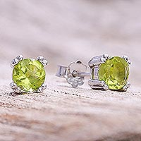 Peridot stud earrings, 'Sparkling Gems' - Faceted Peridot Stud Earrings from Thailand