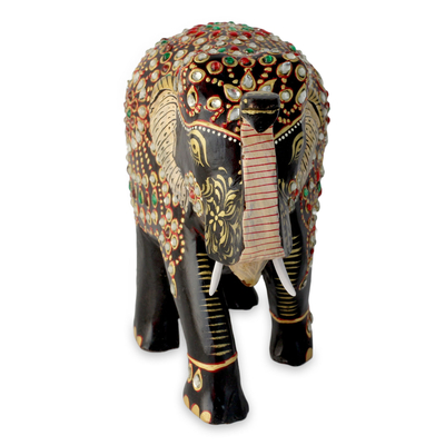 Estatuilla de madera, 'Majestic Elephant II' - Escultura de madera de elefante negro adornada hecha a mano