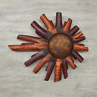 Adorno de pared de hierro, 'Dos Soles' - Escultura de Sol Hecha a Mano Arte de Pared de Acero Mexicano
