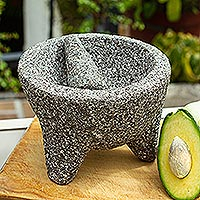 Basalt molcajete, 'Grand Tradition' (7 inch) - Hand Crafted Genuine Basalt Mexican Molcajete