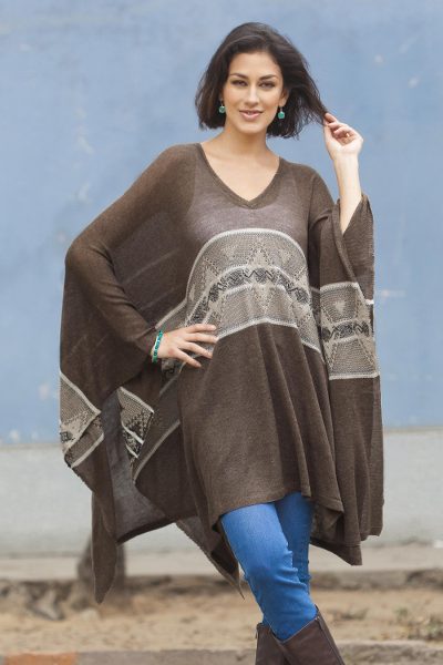 Poncho de mezcla de algodón - Poncho tejido marrón oscuro con raya de Perú