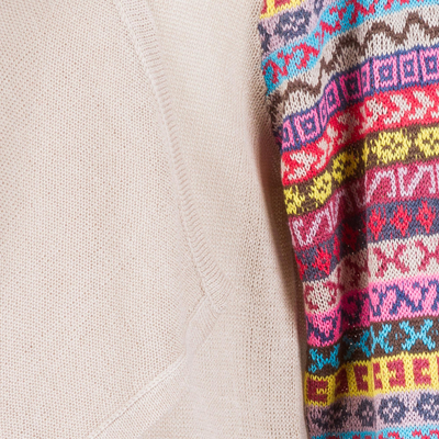 Strickjacke aus Baumwollmischung - Einfarbiger beigefarbener Cardigan mit offener Vorderseite und mehrfarbigen Ärmeln