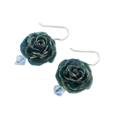 Pendientes colgantes de flores naturales, 'Belleza capturada en verde azulado' - Pendientes colgantes de rosas en miniatura reales de color verde azulado sumergido en resina