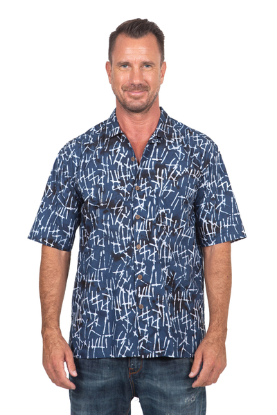 Camisa de algodón batik para hombre, 'Lazy Day in Blue' - Camisa de manga corta de algodón batik para hombre