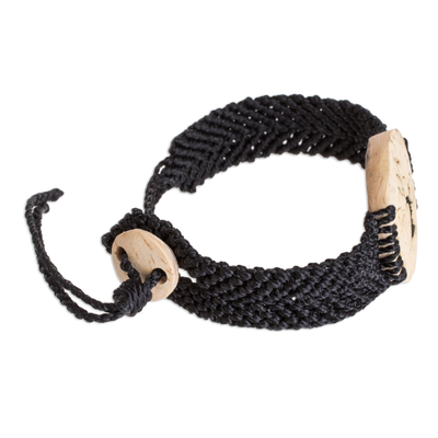 Makramee-Anhängerarmband aus Kokosnussschale und Lavastein, „Bare Tree“ – Armband mit Baumanhänger aus Kokosnussschale und Lavastein
