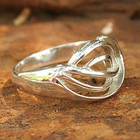 Sterling silver cocktail ring, 'Shining Grace' - Modern Sterling Silver Band Ring