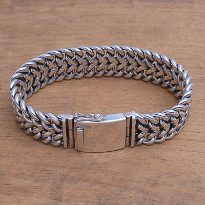 Men's sterling silver chain bracelet, 'Celuk Strength' - Men's Sterling Silver Chain Bracelet from Bali