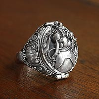 Men's sterling silver locket ring, 'Scared Ranga'