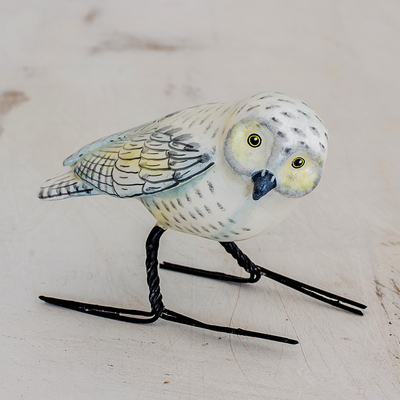 Figura de cerámica, 'Búho nival' - Figura de pájaro de cerámica de búho nival pintada a mano de Guatemala