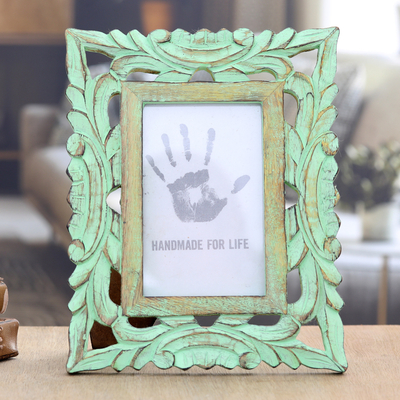 Wood photo frame, 'Majestic Leafy Vines' (4x6) - Green Hand-Carved Rustic Leafy Vine 4x6 Photo Frame