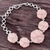 Halskette mit Quarzgliedern - Rosafarbenes Quarz-Gliederarmband mit Blumenmuster aus Indien