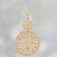 Collar con colgante chapado en oro, 'Golden Waves' - Collar con colgante de plata de ley chapada en oro de la India