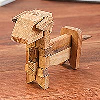 Holzpuzzle „Aufgeregter Welpe“ – Handgefertigtes Holzpuzzle in Hundeform aus Thailand
