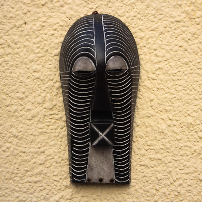 Máscara africana de madera congoleña, 'Vecino amable' - Máscara de madera Congo Zaire