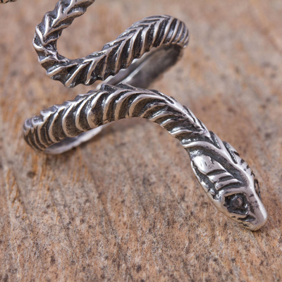Sterling silver wrap ring, 'Serpent Messenger' - Handcrafted Sterling Silver Rattlesnake Wrap Ring