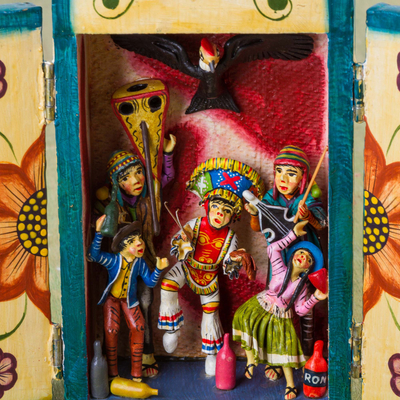 Retablo aus Holz, „Danza de las Tijeras“ – Retablo aus Tornillo-Holz mit Tanzmotiv von peruanischen Kunsthandwerkern