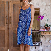 Cotton nightgown, 'Creative Indigo' - Sleeveless Indigo Cotton Nightgown with Printed Pattern