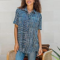 Camisa batik de algodón, 'Ocean Wave' - Camisa batik de algodón con cuello de Bali