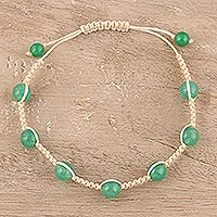 Quartz beaded macrame bracelet, 'Green Attraction' - Green Quartz Beaded Macrame Bracelet from India