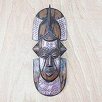 Akan-Holzmaske, „Warrior's Bravery“ – handgefertigte Holzmaske