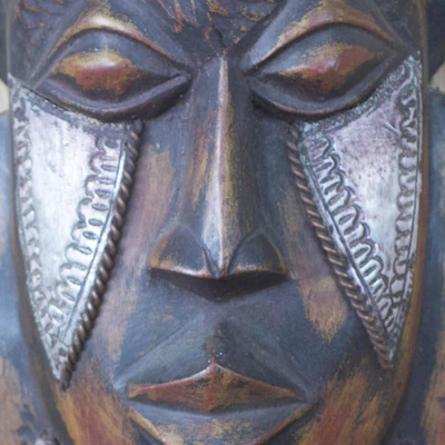 Máscara de madera Akan - Máscara de madera hecha a mano.