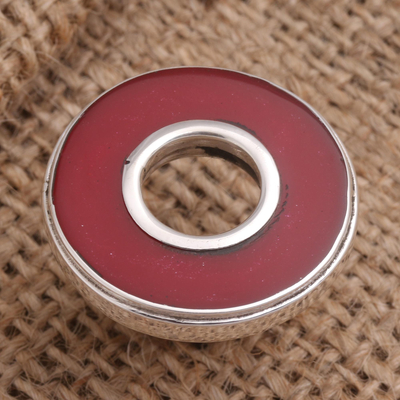 Cocktailring aus Sterlingsilber, „In the Round – Red“ – Cocktailring aus rotem Harz und Sterlingsilber