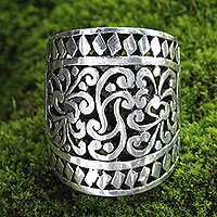 Sterling silver cocktail ring, 'Sangeh Forest' - Wide Artisan Crafted Ornate Sterling Band Ring