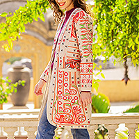 Bestickte Kimono-Jacke aus Baumwolle, „Thread Riddles“ – Kimono-Jacke aus Baumwolle mit roter Stickerei