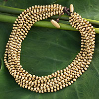 Holz-Torsade-Halskette, „Natural Belle“ – fair gehandelte, handgefertigte Holz-Torsade-Halskette
