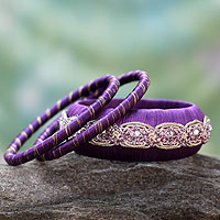 Handgefertigte Armreifen, „Royal Purple“ (3er-Set) - Artisan Crafted Armreifen mit Perlen (3er-Set)