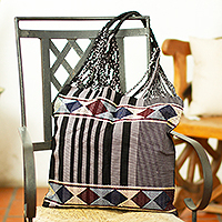 Umhängetasche aus Baumwolle, „Night Lines“ – handgewebte, geometrisch gestreifte Baumwoll-Umhängetasche aus Mexiko