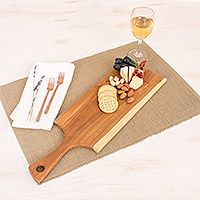 Tabla de cortar de madera de teca, 'Beautiful Meal' - Tabla de cortar rectangular de madera de teca de Tailandia