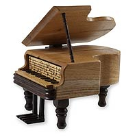 Mahogany puzzle box, 'Baby Grand Piano' - Hand Made Central American Wood Puzzle Decorative Box