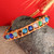 Brazalete agado con acento de cuero - Pulsera de cuentas de ágata multicolor con detalles de cuero marrón
