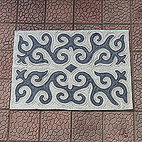 Wool area rug, 'Majesty of Heaven' (2.5x3.5) - Classic Grey and White Shyrdak Wool Area Rug (2.5x3.5)