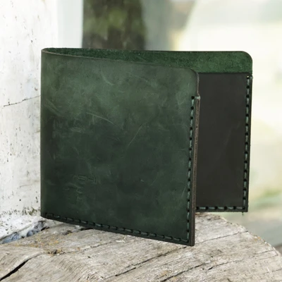 Men's leather wallet, 'Independent Green' - Men's Handcrafted Green Leather Wallet from Armenia