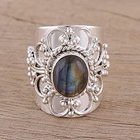 Labradorite cocktail ring, 'Splendid Swirl' - Handmade 925 Sterling Silver Labradorite Cocktail Ring
